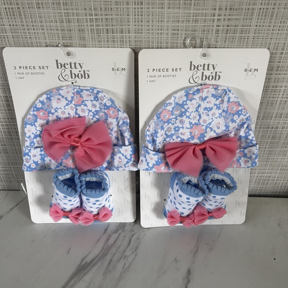 Baby Girl Booties & Beanie‎ Hat 0-6 Months Lot of 2 Sets Twins Betty & Bob BxY